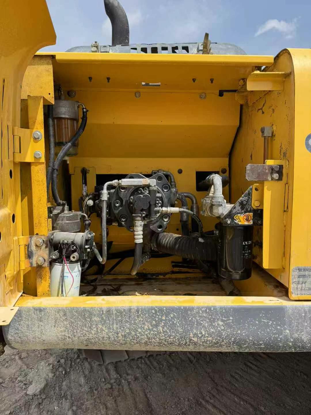 Used Kobelco SK210 Excavator 2015 Model / 3