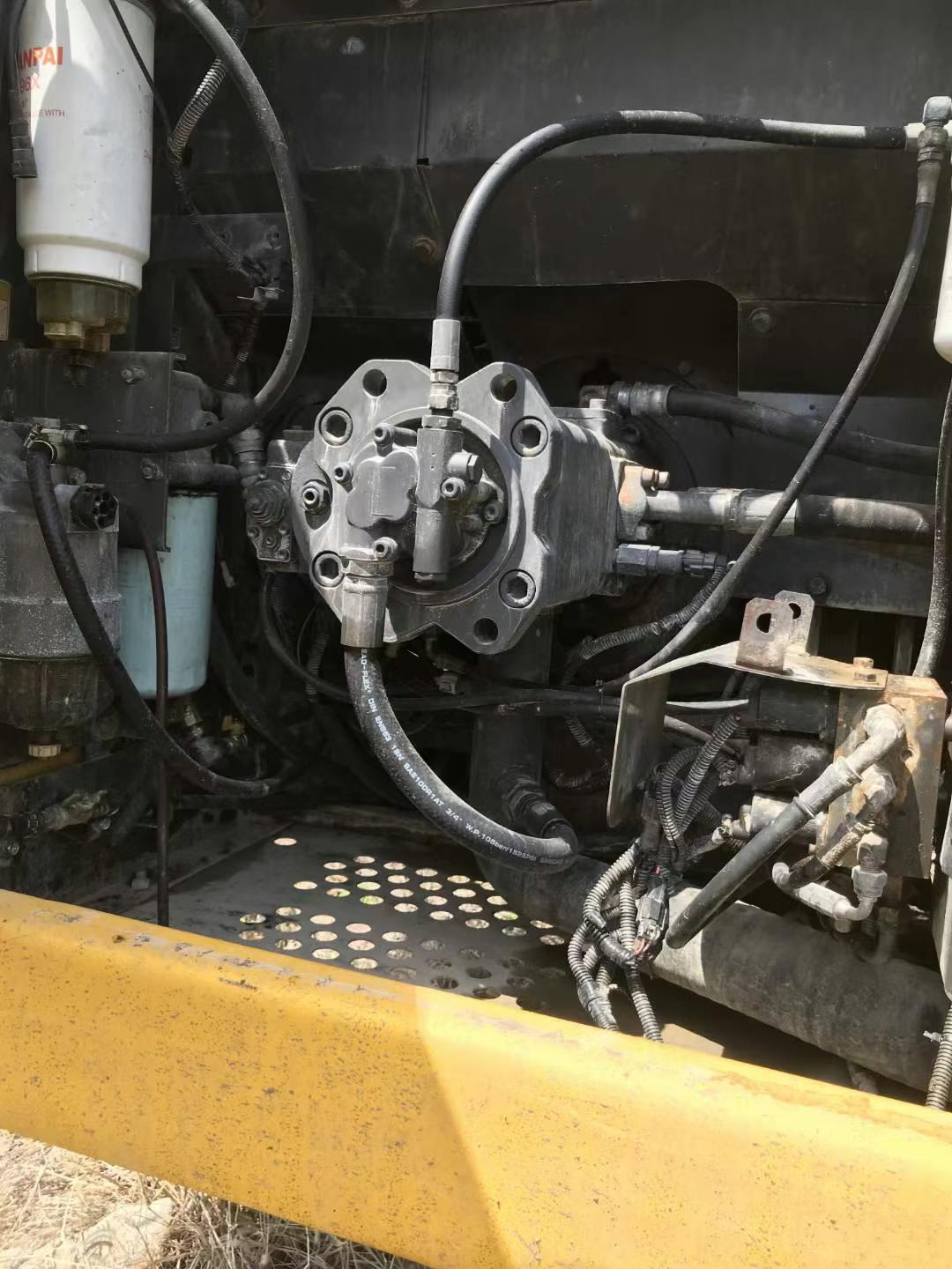 Used Sumitomo SH200A5 Excavator 2016 Model / 4