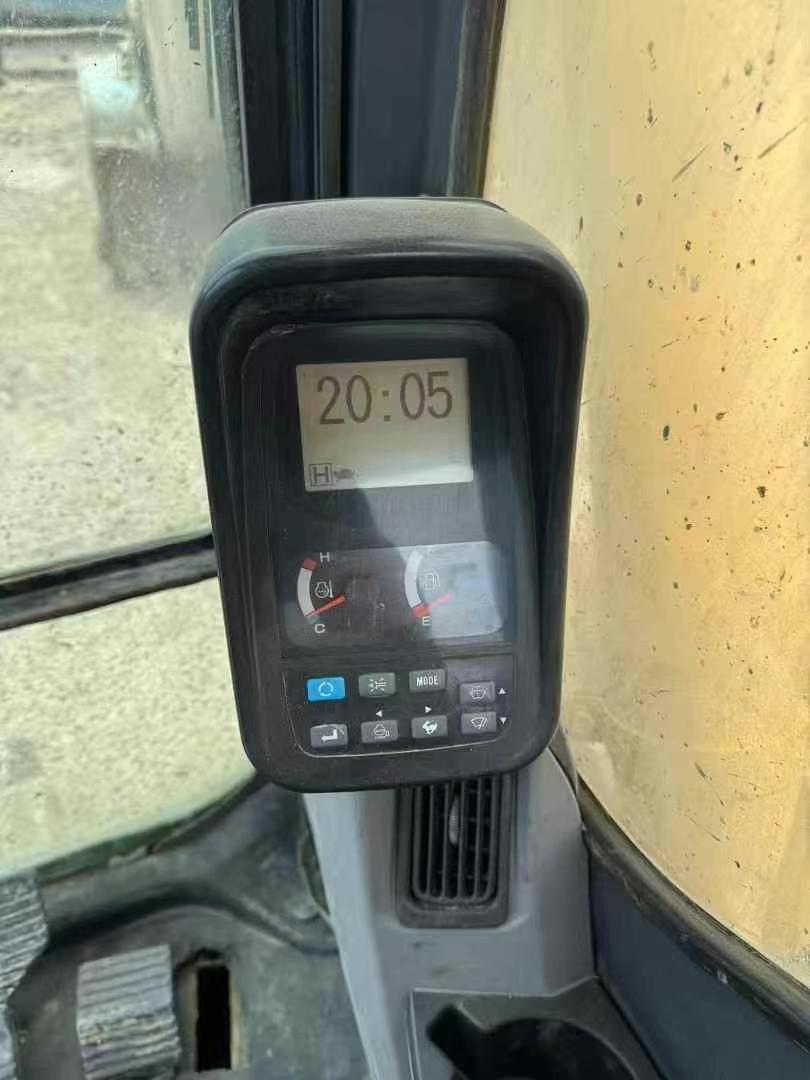 Used Kobelco SK210 Excavator 2015 Model / 2