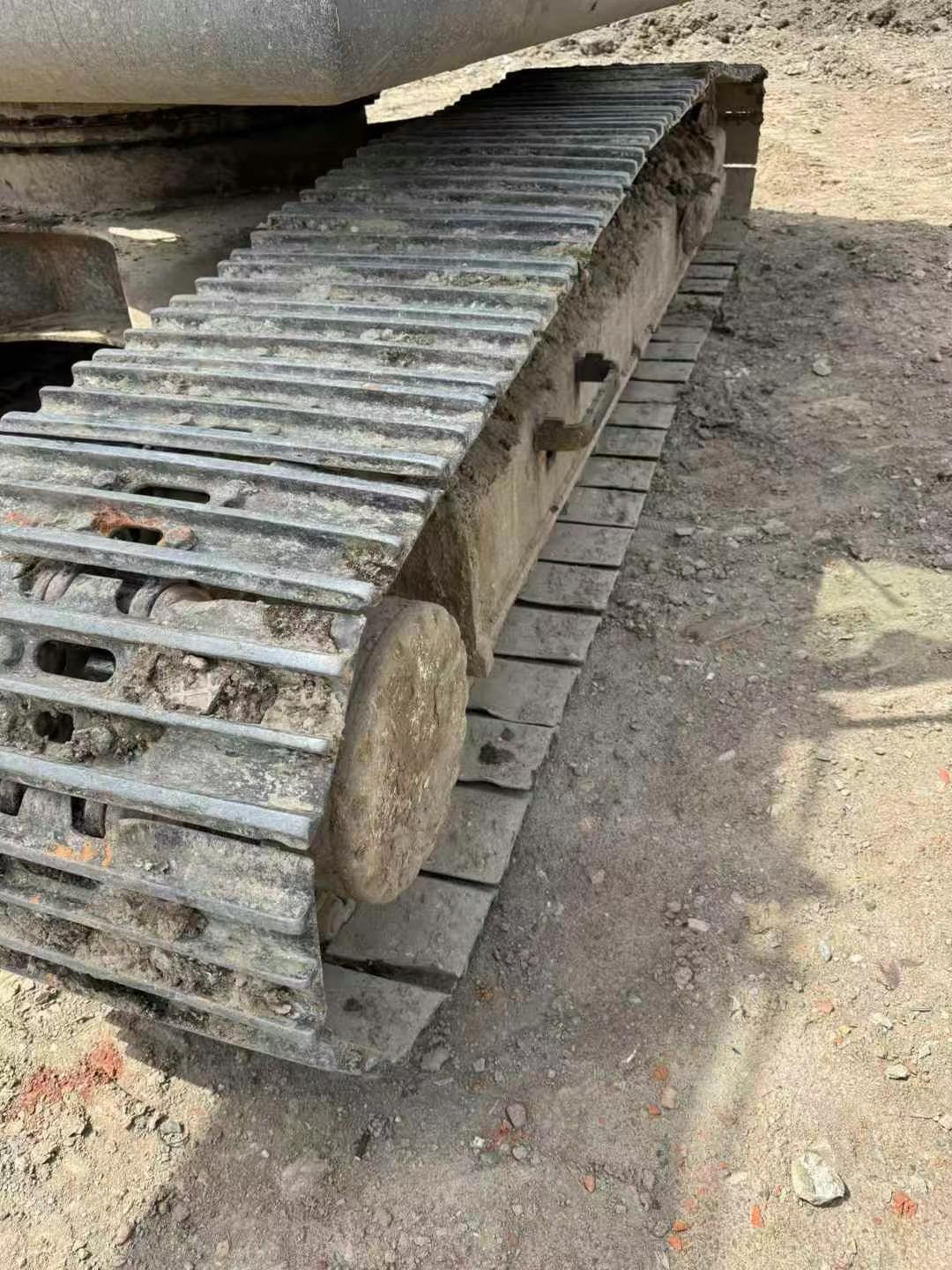 Used Kobelco SK210 Excavator 2015 Model / 6