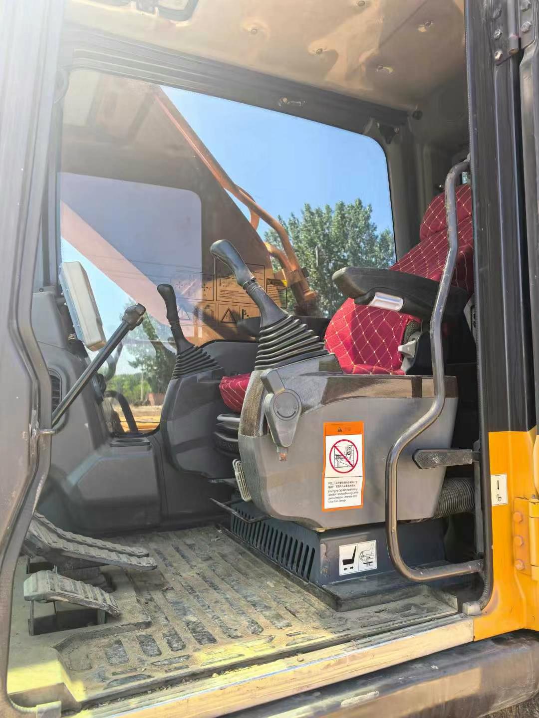 Used Sany SY215C-9 Excavator 2016 Model / 8