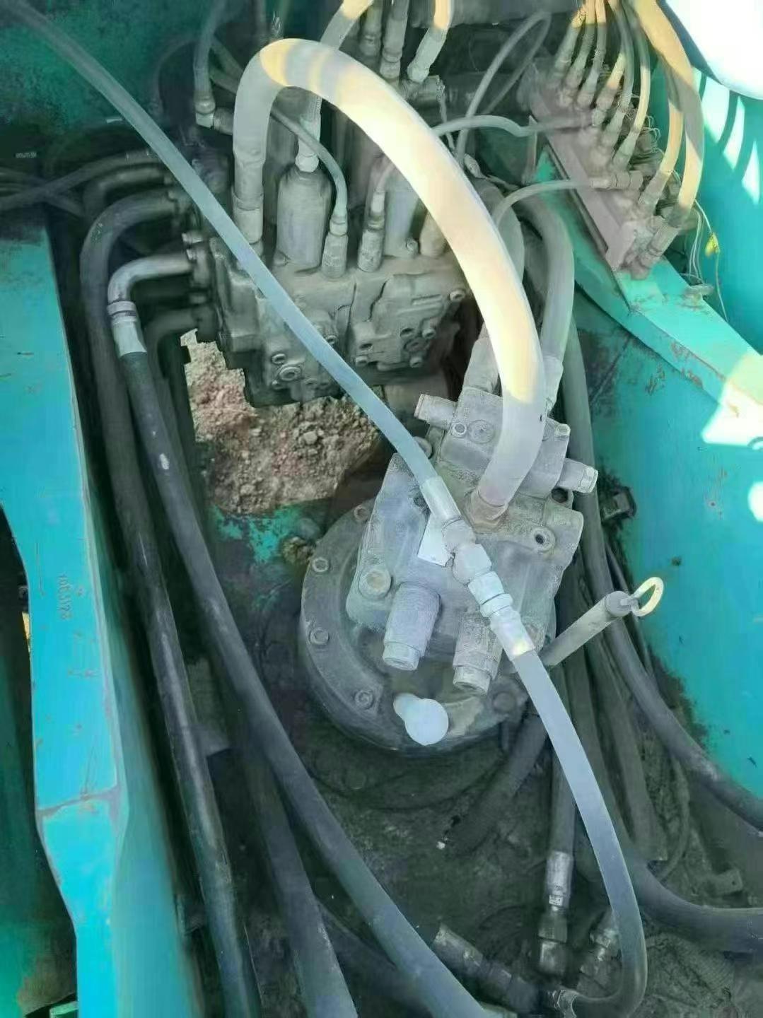 Used Kobelco SK210 Excavator 2011 Model / 3