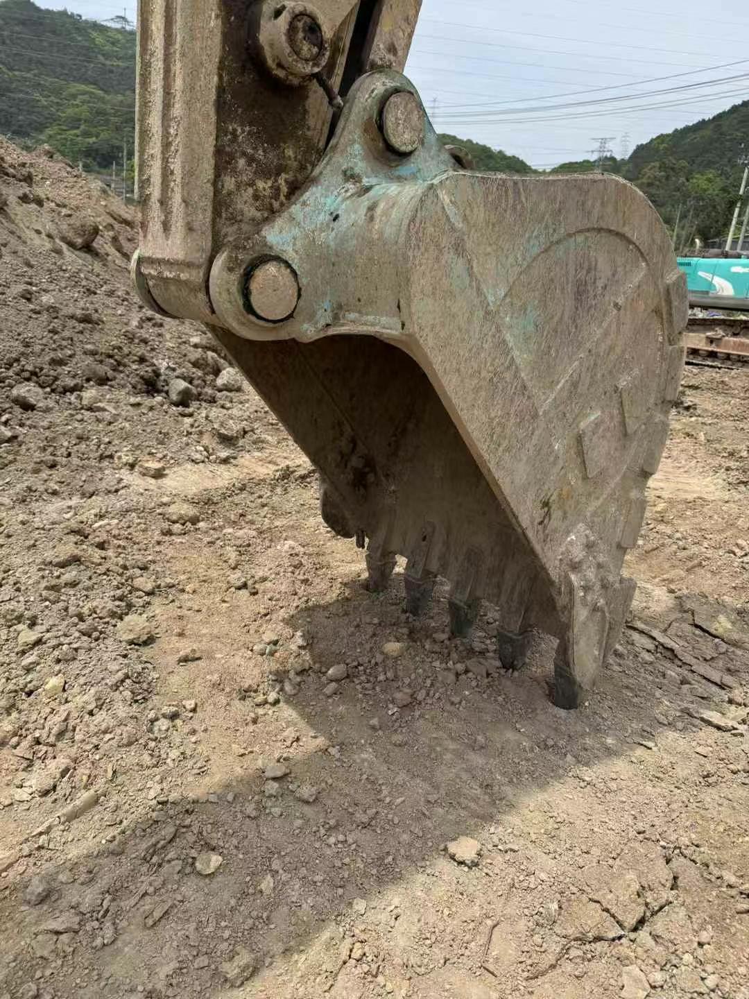 Used Kobelco SK210 Excavator 2015 Model / 7