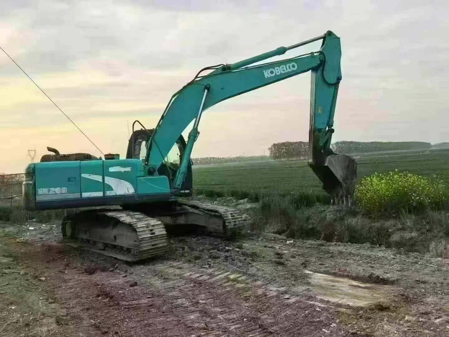 Used Kobelco SK2008 Excavator 2016 Model / 3