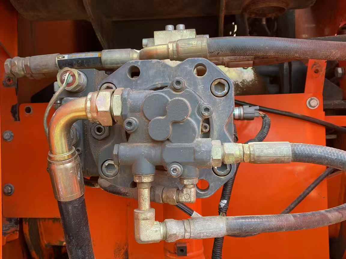 Used Doosan DX15 Excavator 2016 Model / 7