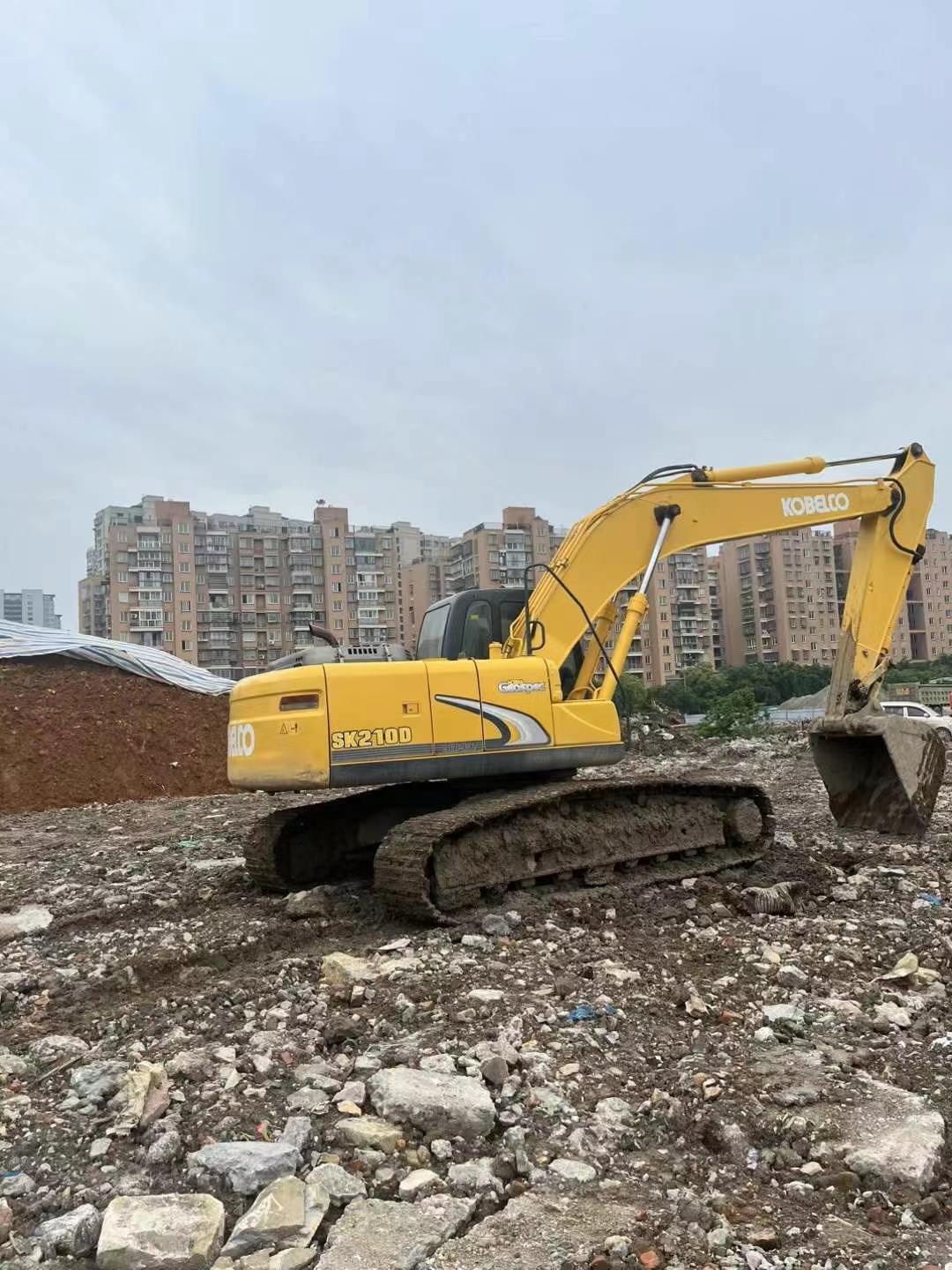 Used Kobelco SK210 Excavator 2015 Model / 5