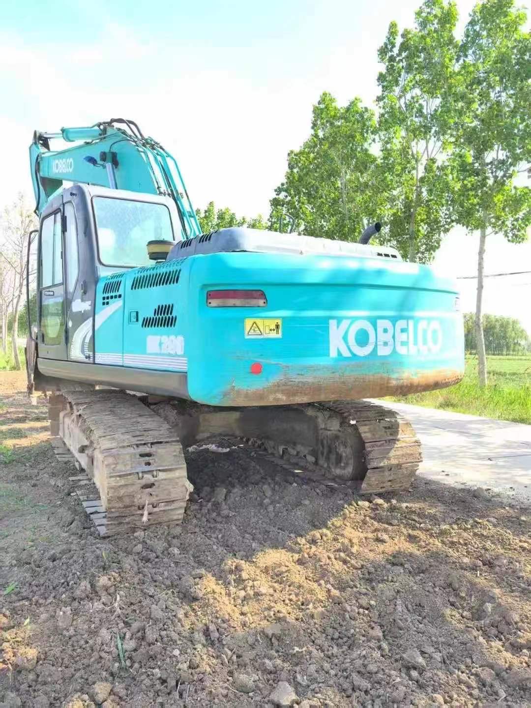 Used Kobelco SK200-8 Excavator 2013 Model / 3