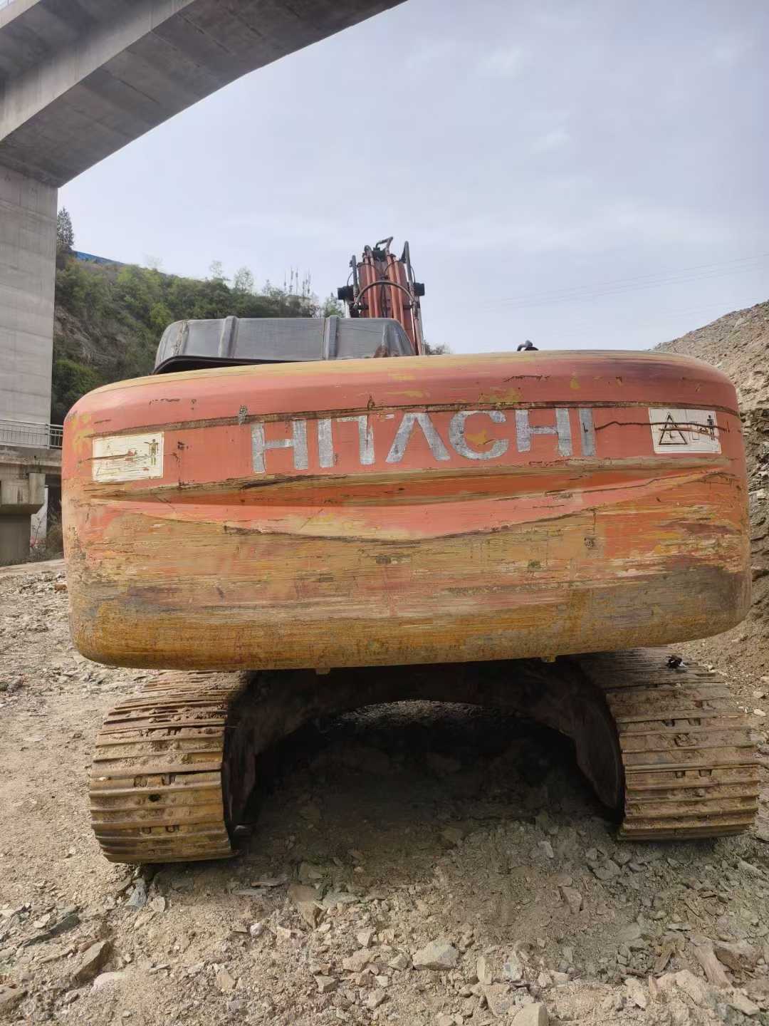 Used Hitachi ZX240 Excavator 2010 Model / 2