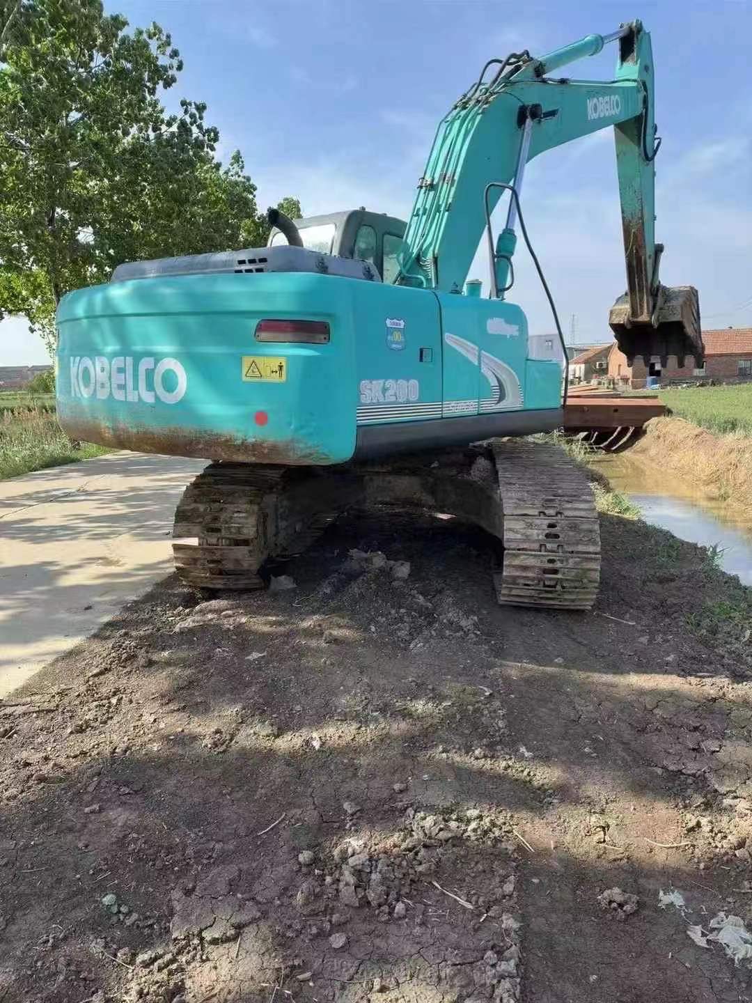 Used Kobelco SK200-8 Excavator 2013 Model / 2