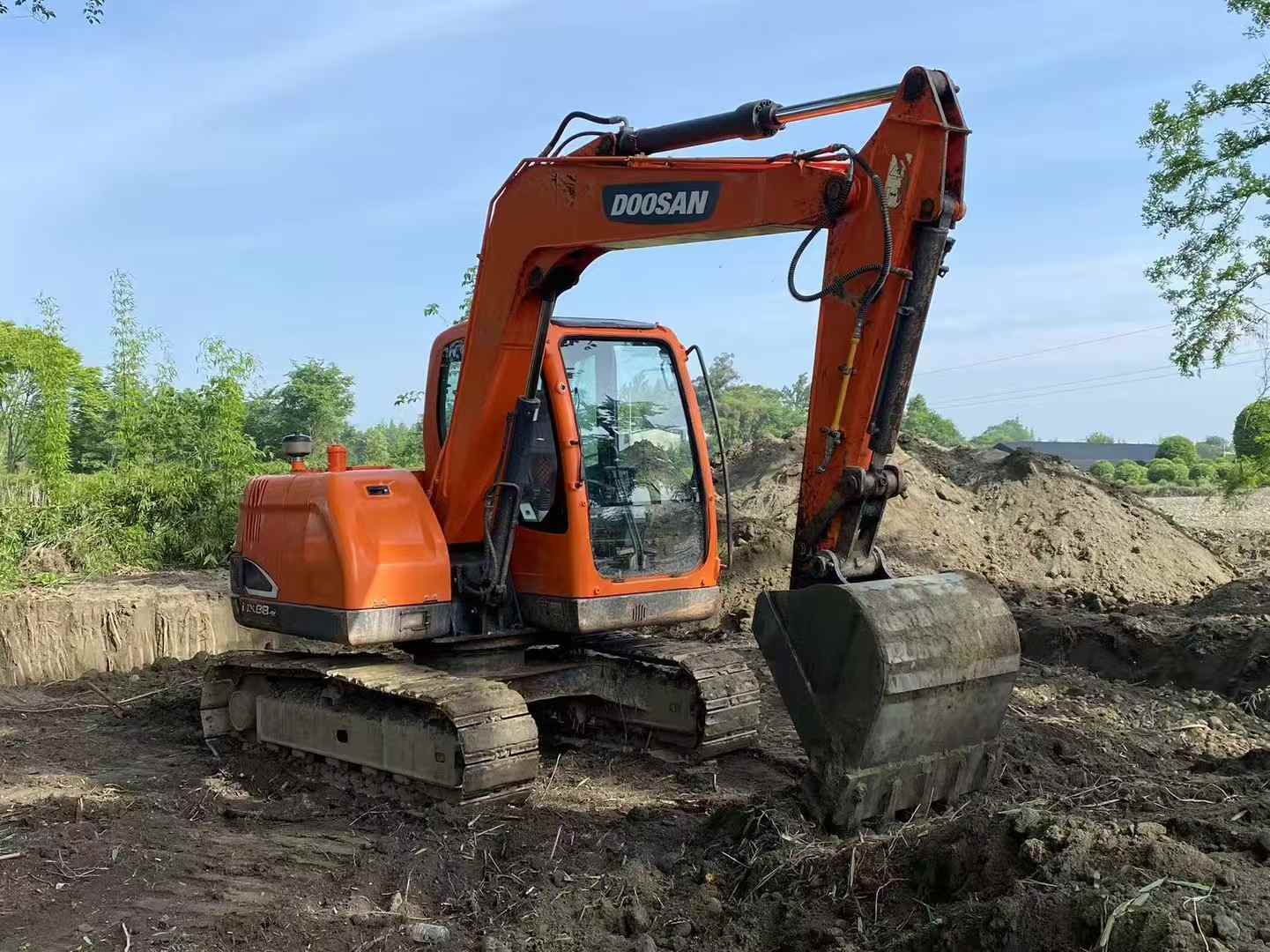 Used Doosan DX75 Excavator 2020 Model / 2