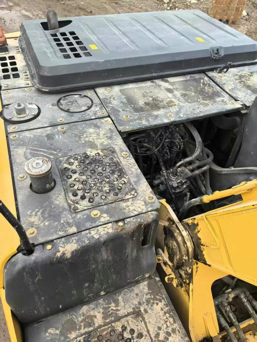 Used Sumitomo SH200-5 Excavator 2016 Model / 9