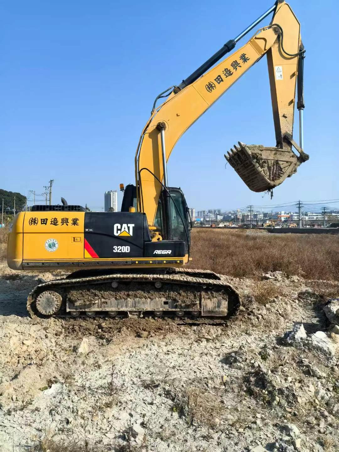 Used Caterpillar CT20 Excavator 2016 Model / 3