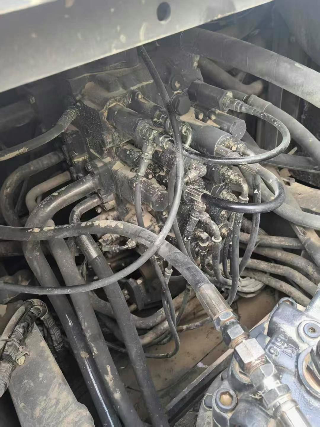 Used Sumitomo SH200-5 Excavator 2016 Model / 8