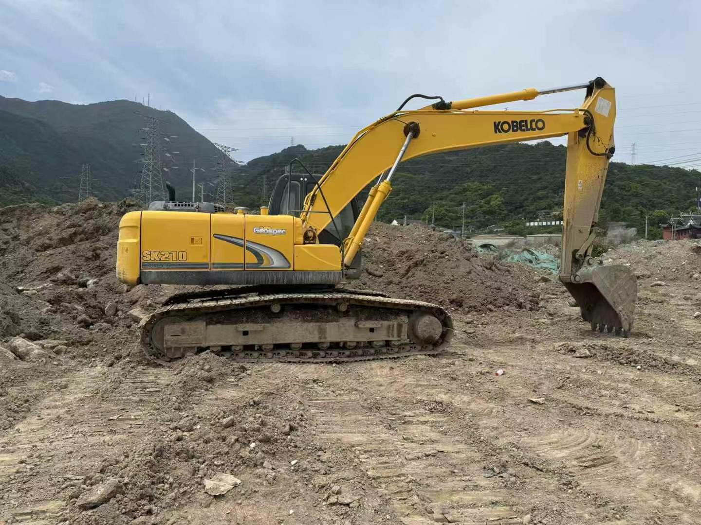Used Kobelco SK210 Excavator 2015 Model / 9