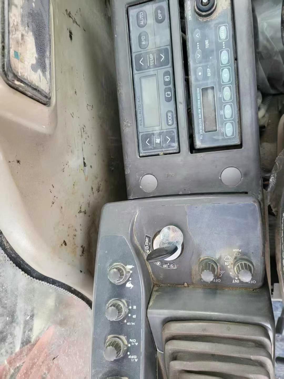 Used Hitachi ZAXIS200 Excavator 2016 Model