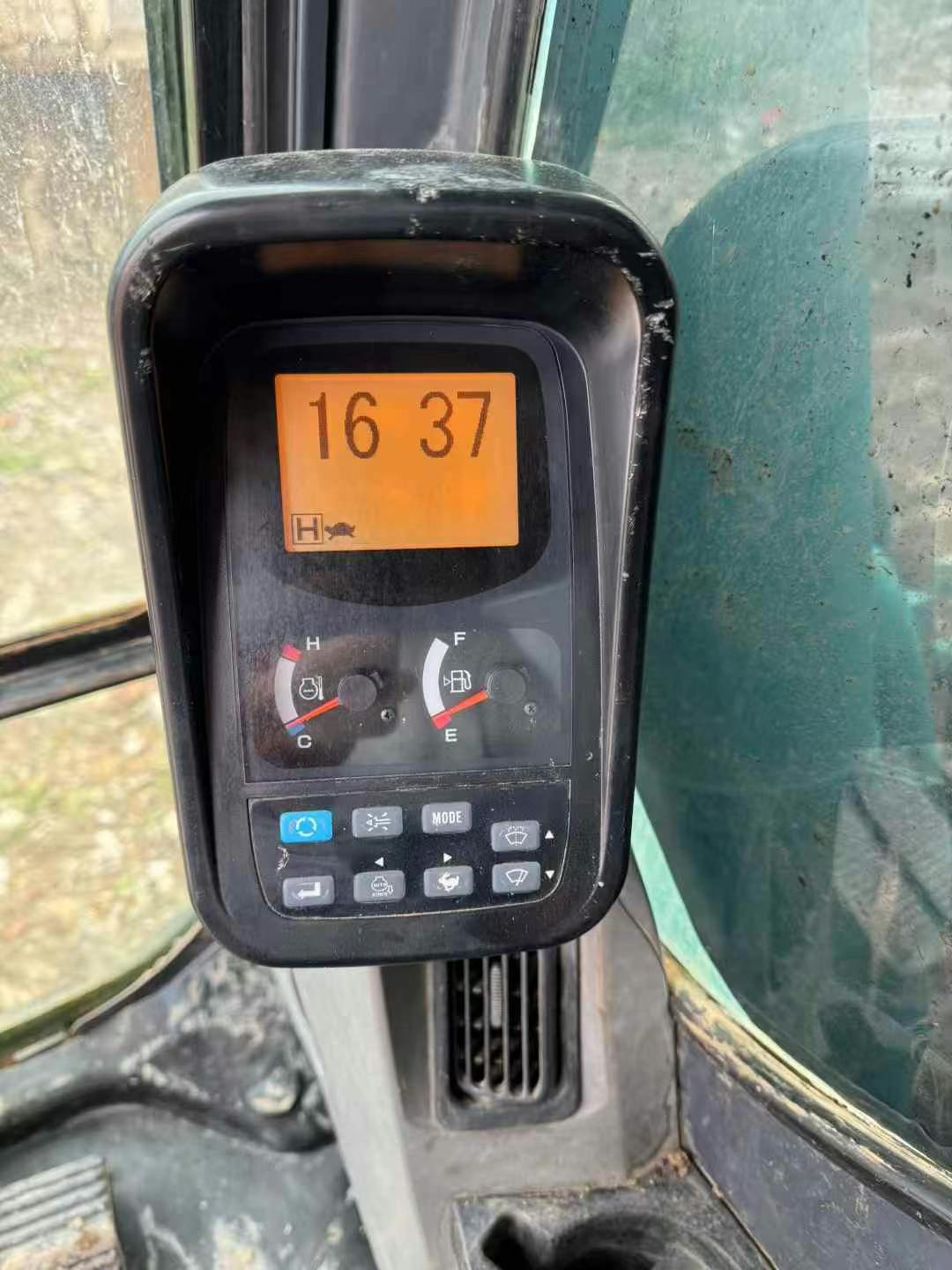 Used Kobelco SK350LC8 Excavator 2016 Model / 4