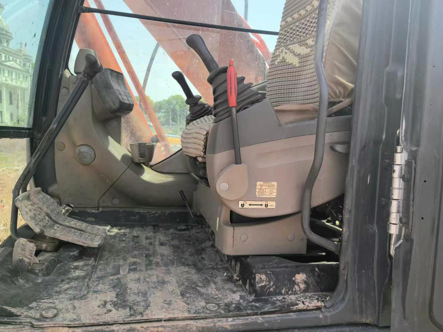 Used Hitachi ZAXIS200 Excavator 2016 Model / 5