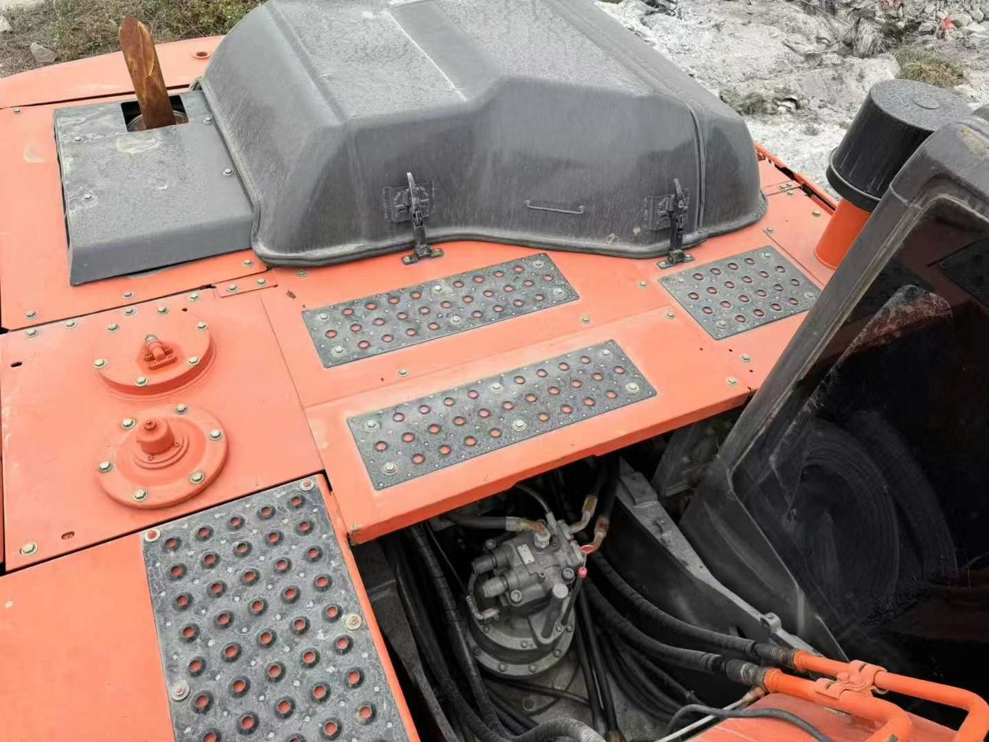 Used Hitachi EX210-5 Excavator 2020 Model / 6