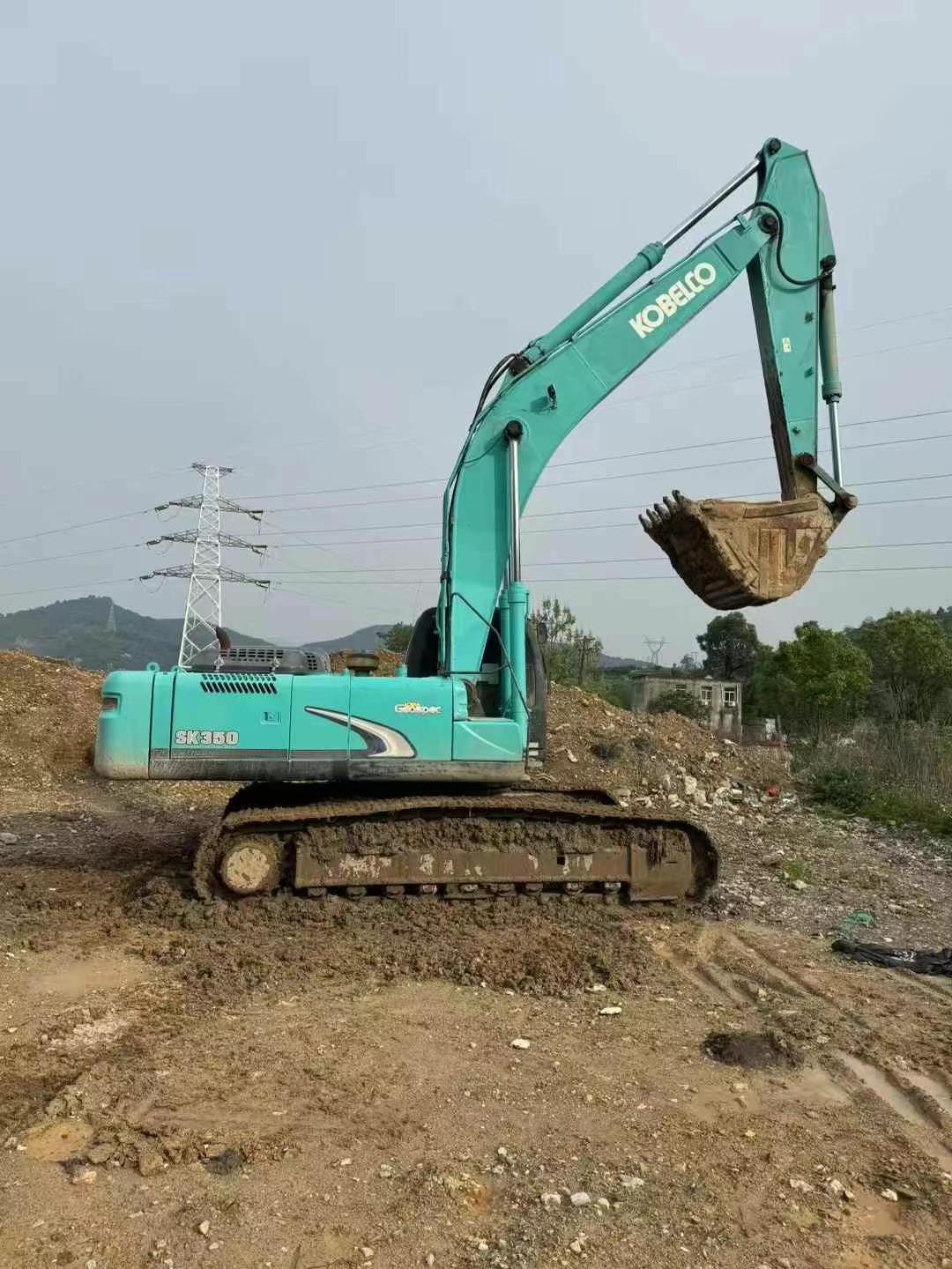 Used Kobelco SK350LC8 Excavator 2016 Model / 3