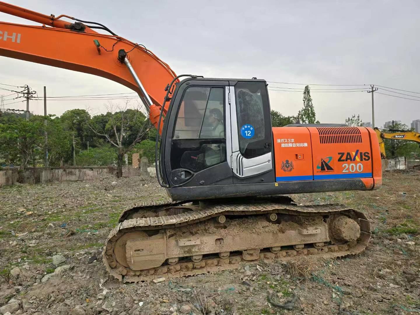 Used Hitachi ZAXIS200 Excavator 2016 Model / 6