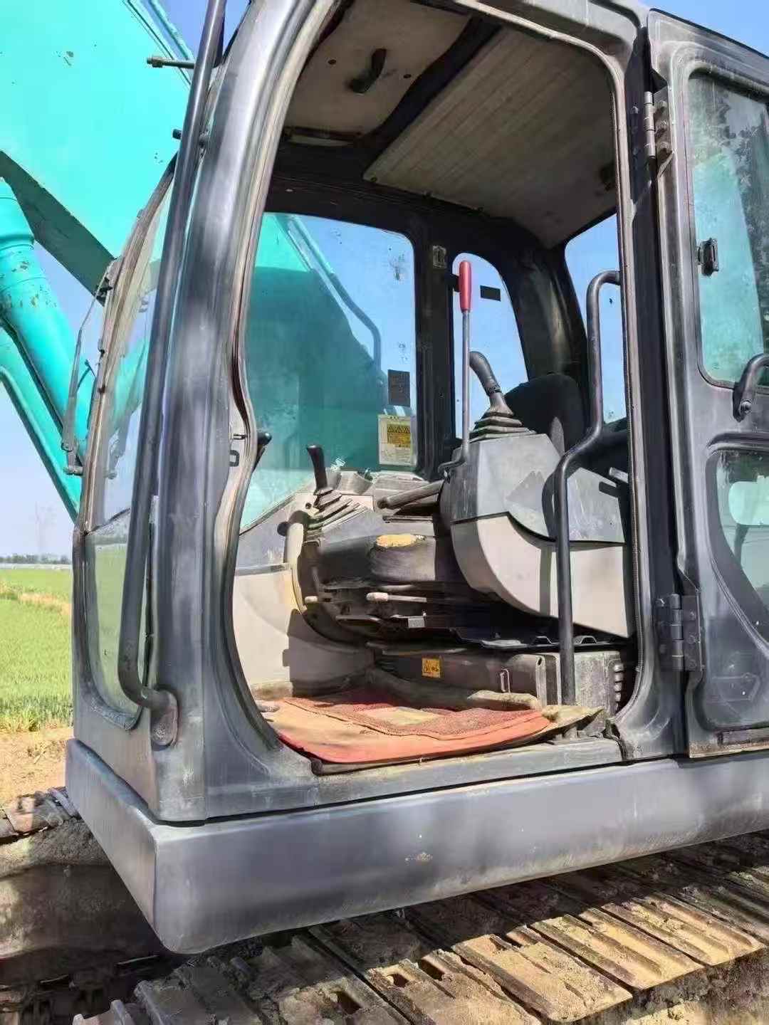 Used Kobelco SK200-8 Excavator 2013 Model / 4