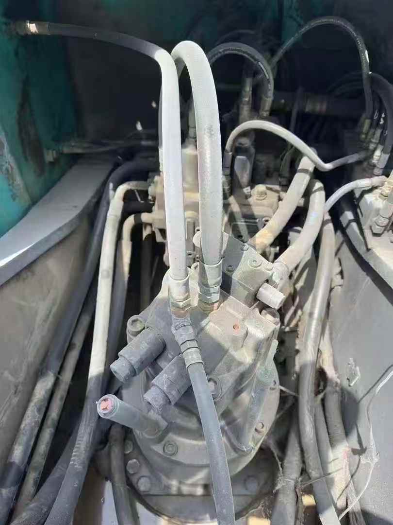 Used Kobelco SK200-8 Excavator 2013 Model / 7