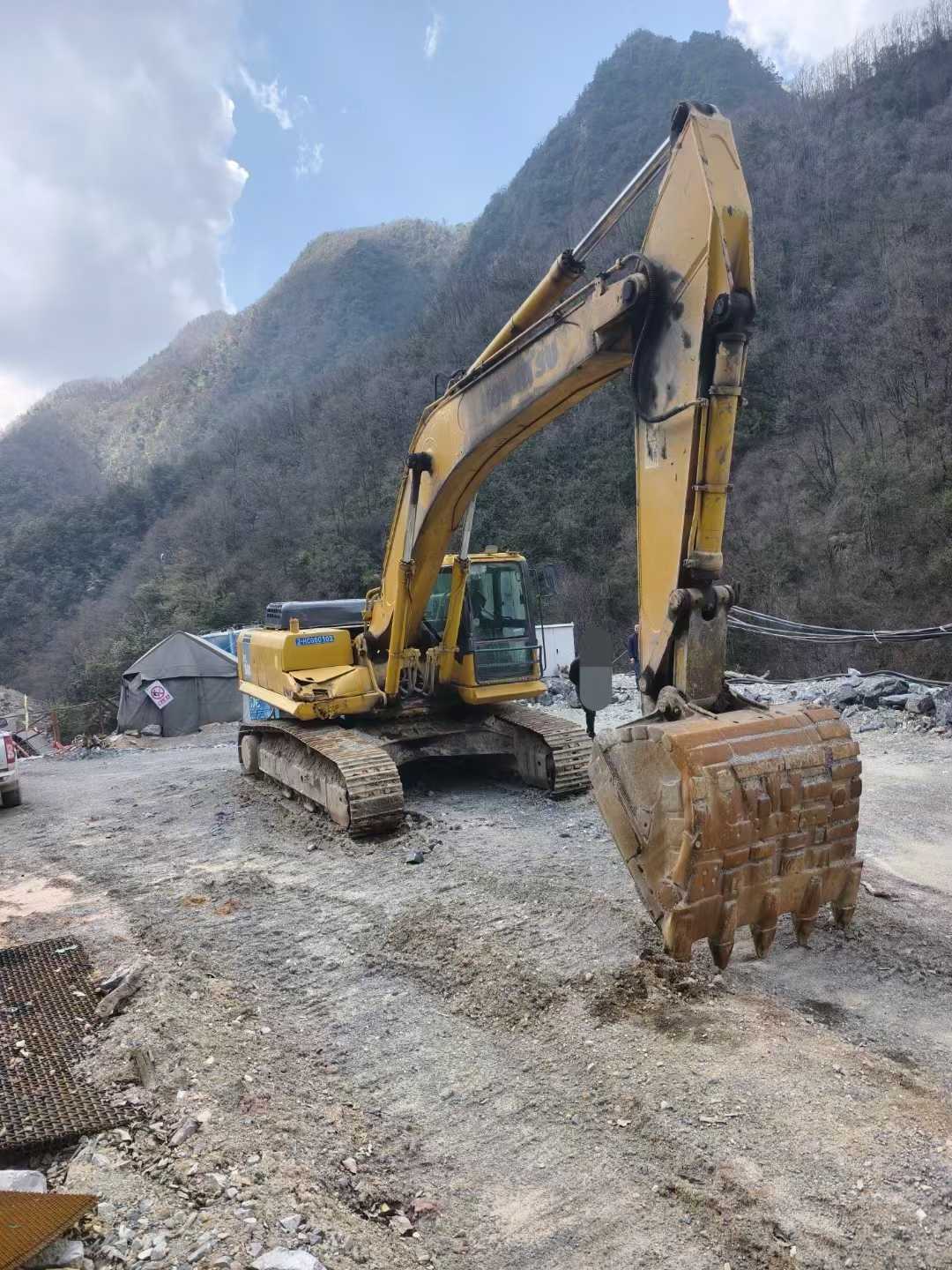 Used Komatsu PC60 Excavator 2016 Model / 3