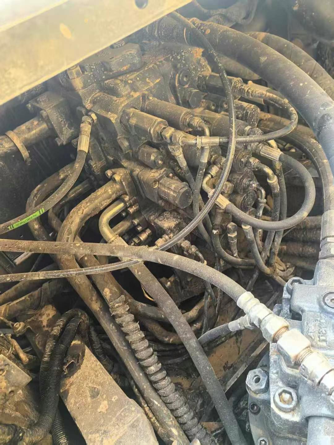 Used Sumitomo SH200-5 Excavator 2016 Model / 8