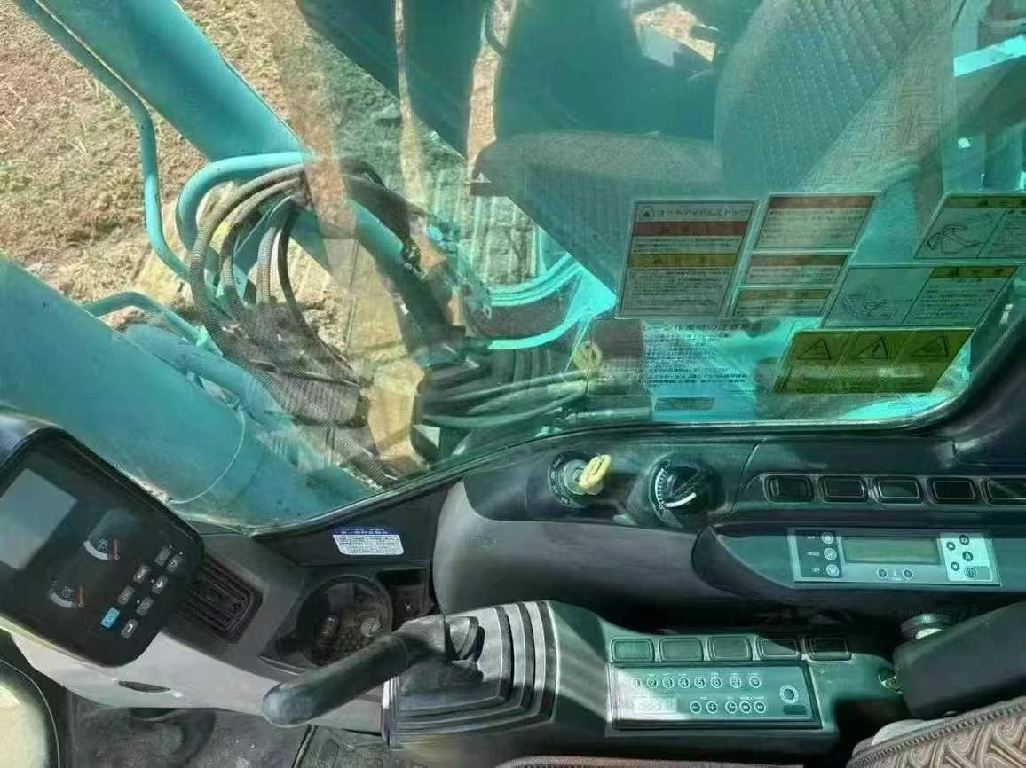 Used Kobelco SK200 Excavator 2016 Model / 4