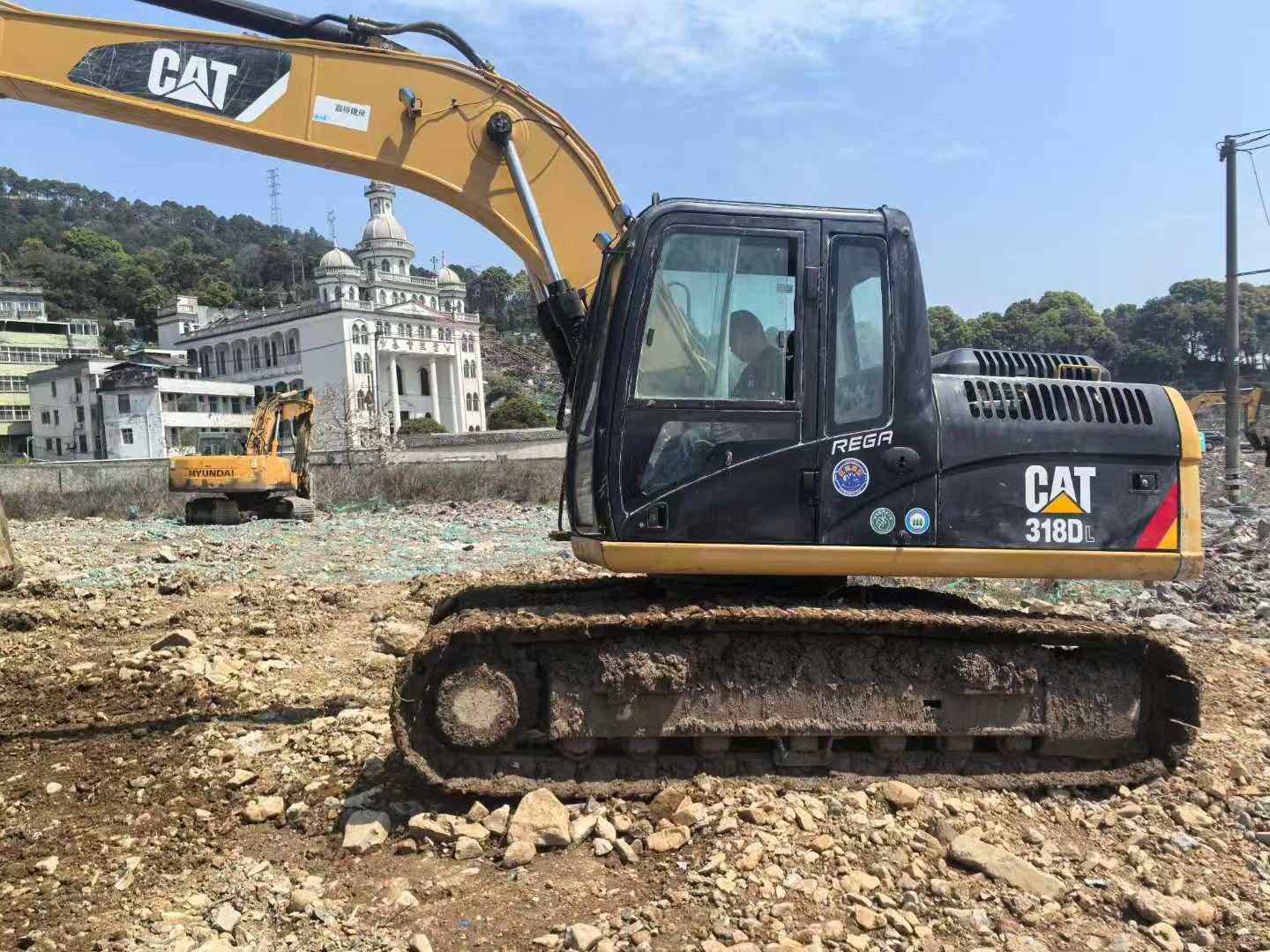 Used Caterpillar CT18 Excavator 2016 Model / 7