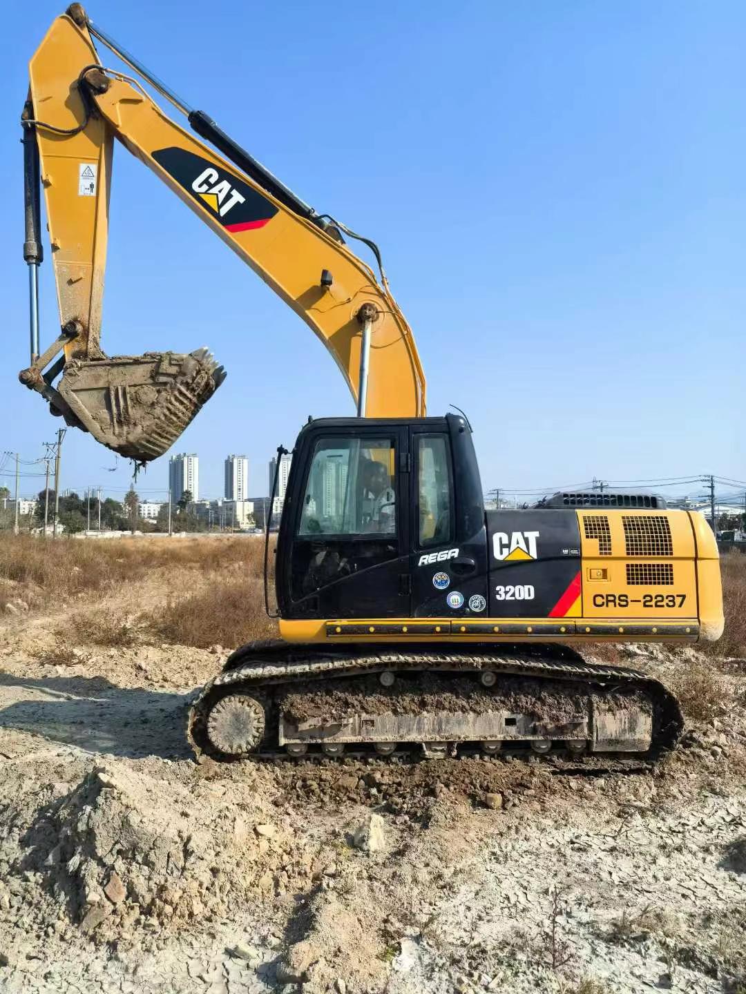 Used Caterpillar CT20 Excavator 2016 Model / 5