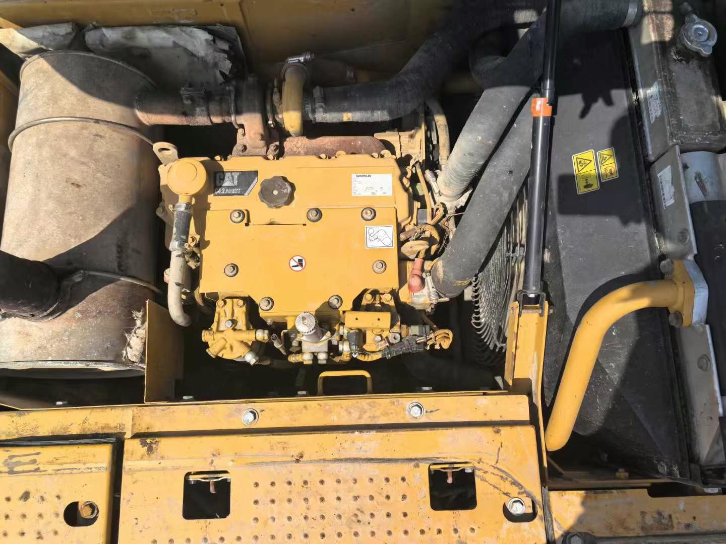 Used Caterpillar CT18 Excavator 2016 Model / 6