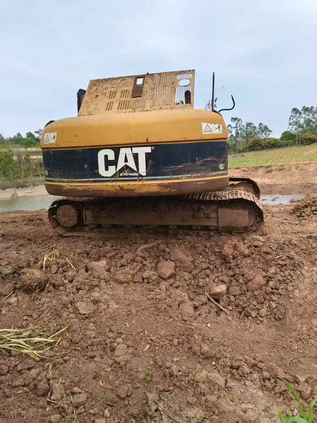 Used Caterpillar CT20 Excavator 2016 Model / 2