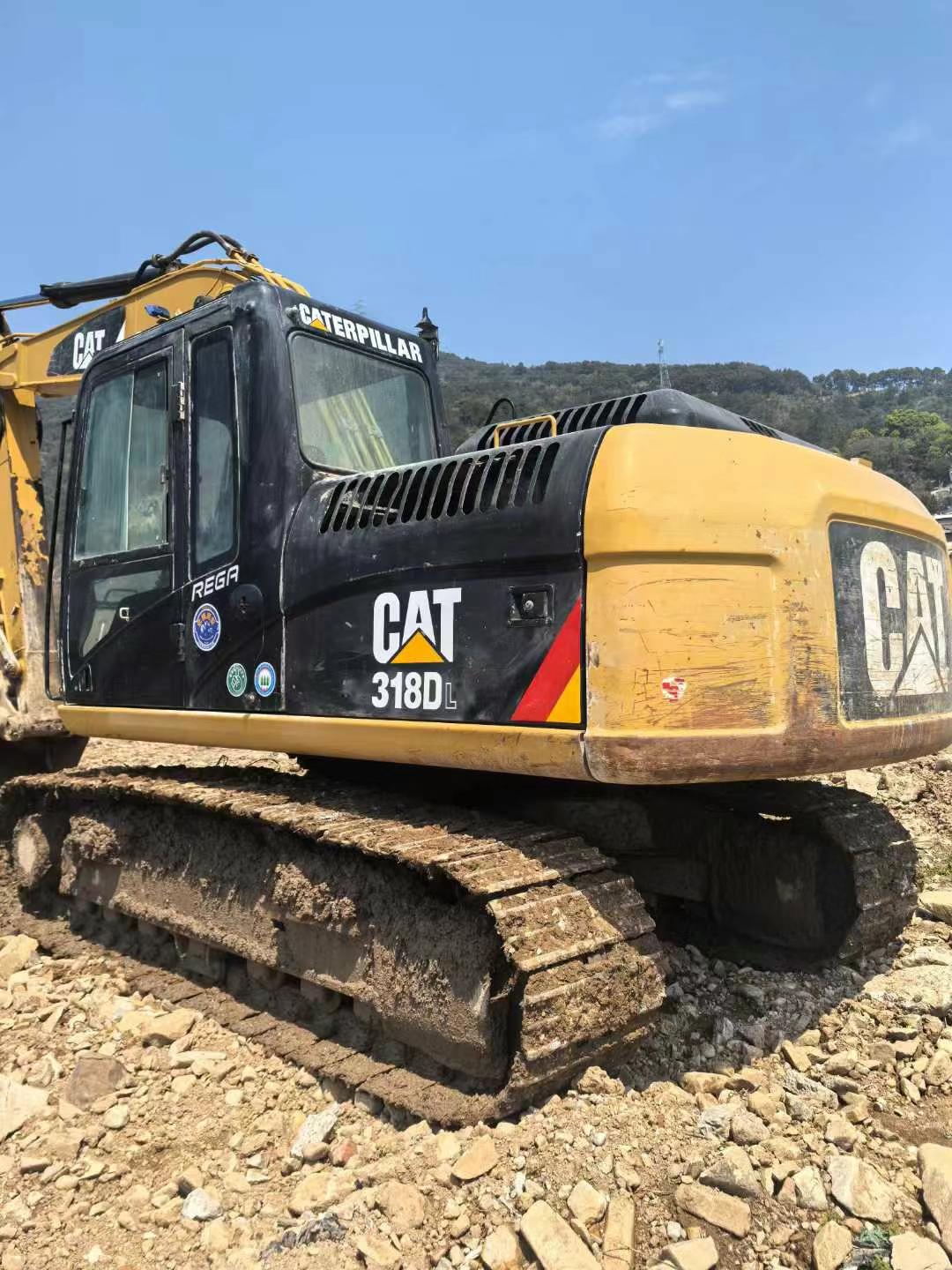 Used Caterpillar CT18 Excavator 2016 Model / 8