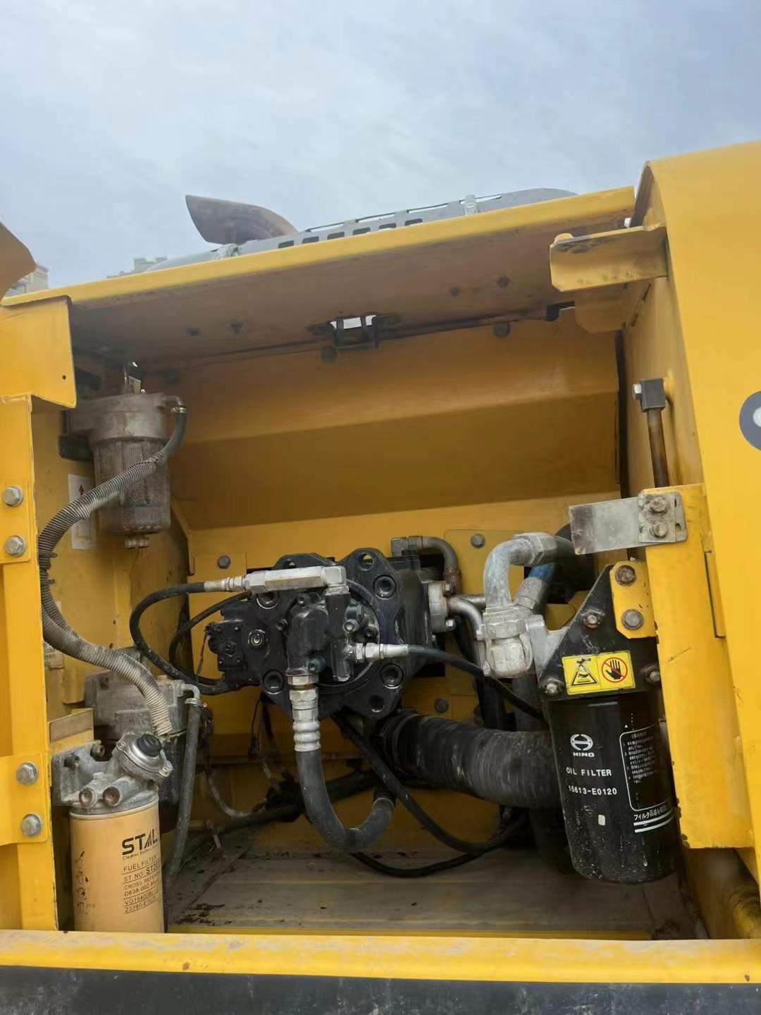 Used Kobelco SK210 Excavator 2015 Model / 9