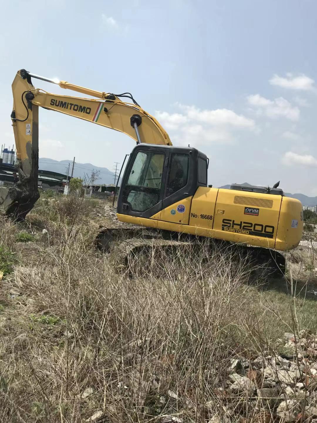 Used Sumitomo SH200A5 Excavator 2016 Model / 3