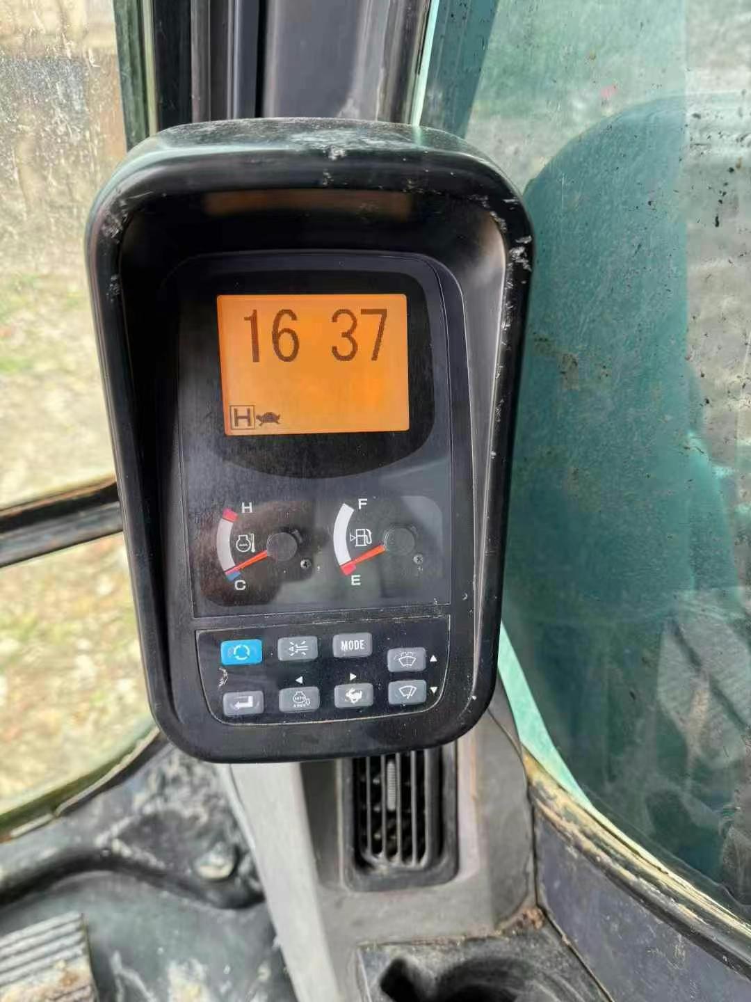 Used Kobelco SK350LC8 Excavator 2016 Model / 4