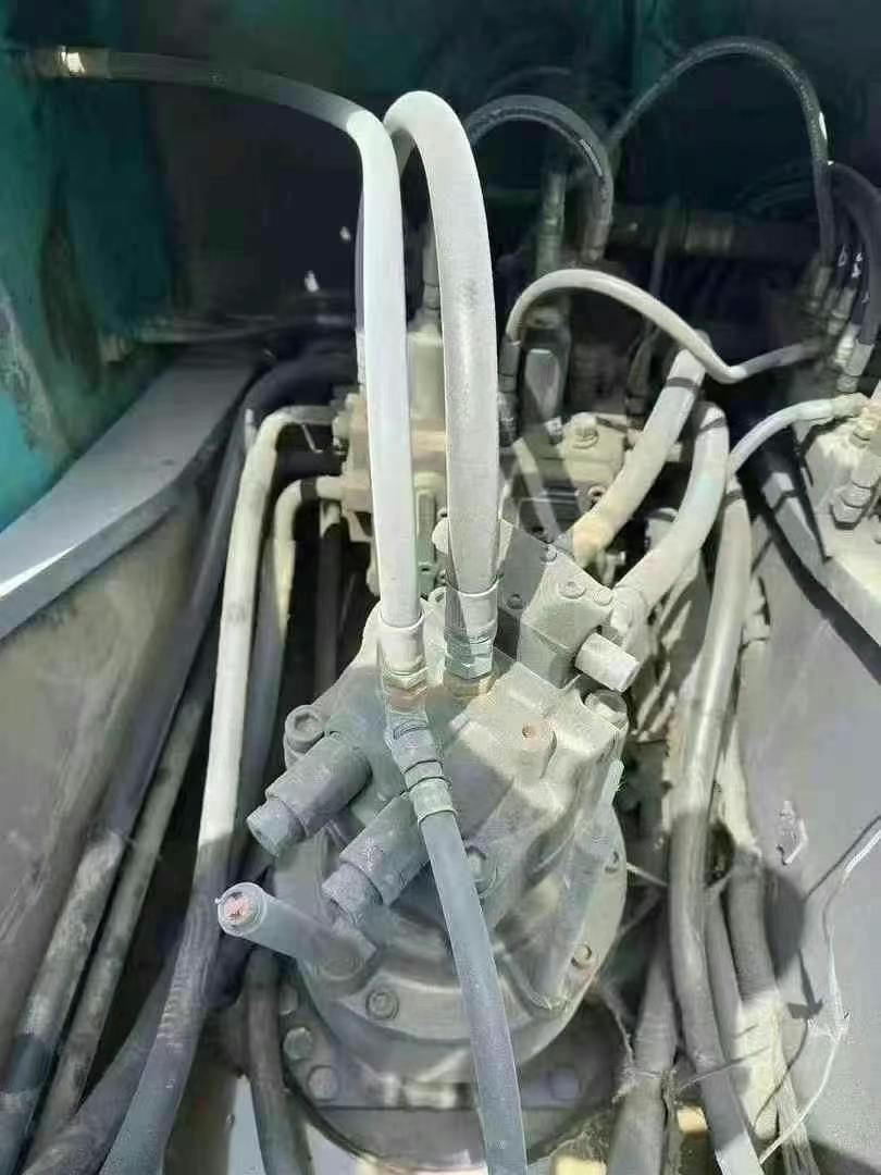 Used Kobelco SK200-8 Excavator 2013 Model / 5