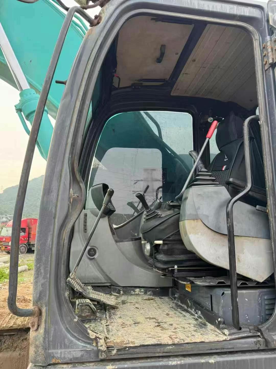 Used Kobelco SK350LC8 Excavator 2016 Model / 2