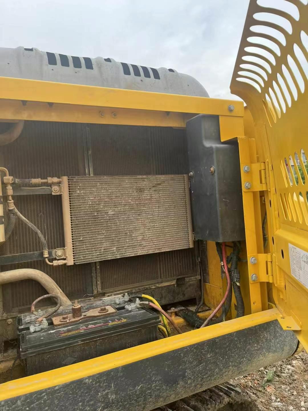 Used Kobelco SK210 Excavator 2015 Model / 3