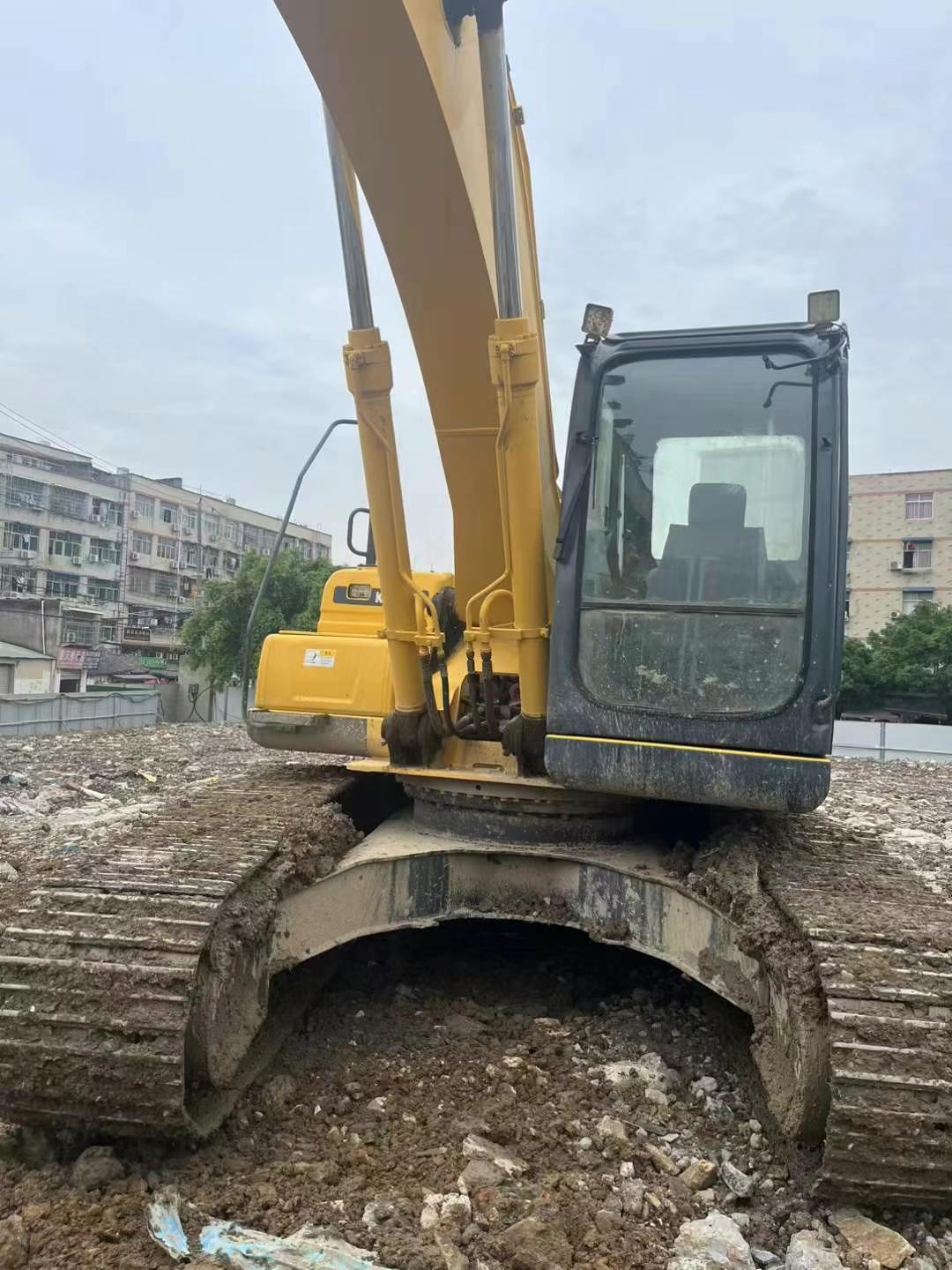 Used Kobelco SK210 Excavator 2015 Model / 6