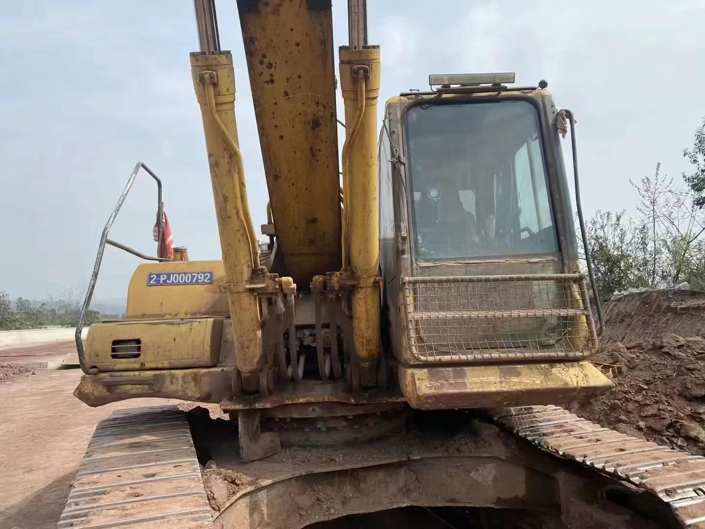Used Komatsu PC60-7 Excavator 2016 Model / 3