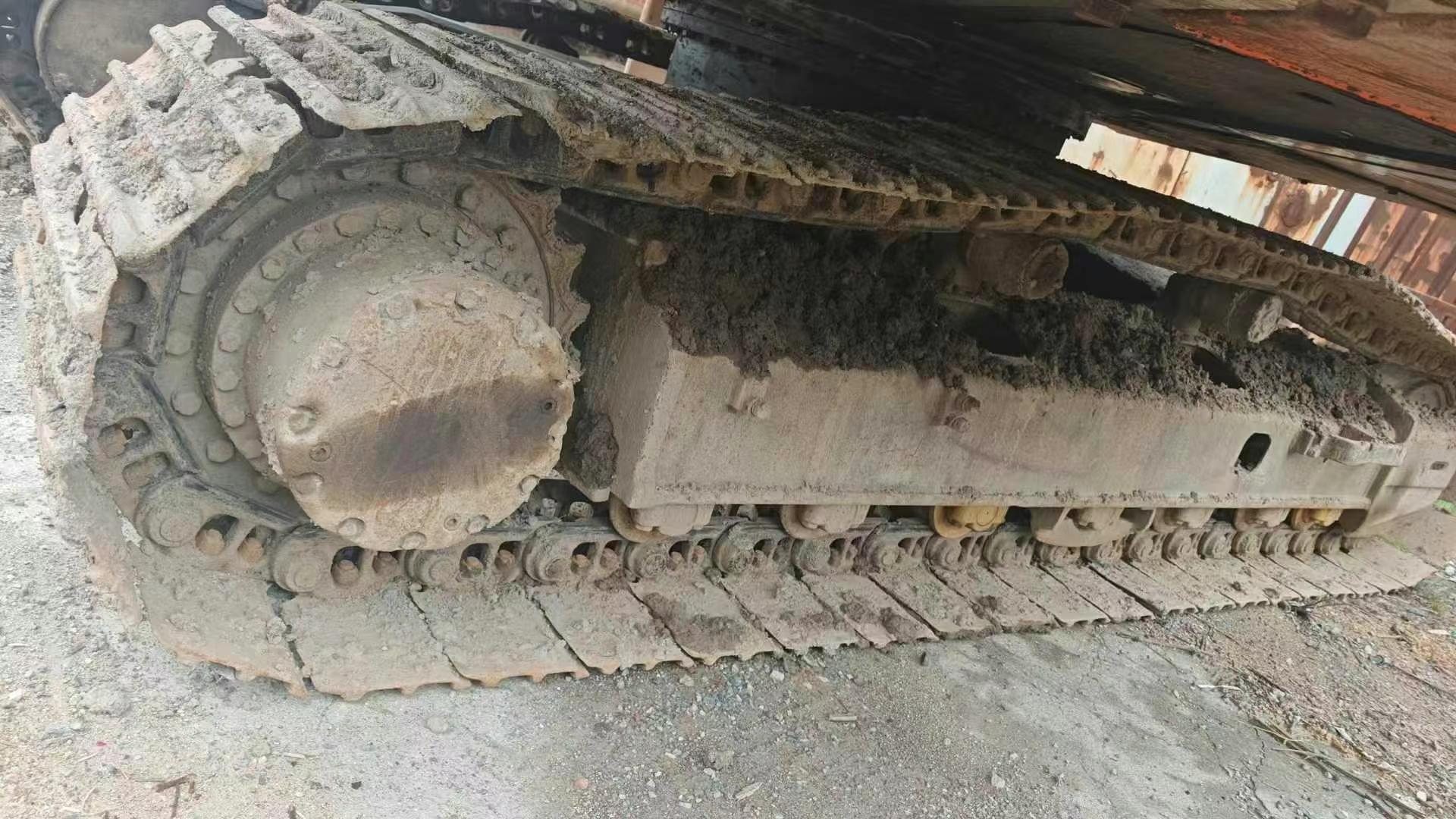 Used Hitachi ZX200-3G Excavator 2016 Model / 8