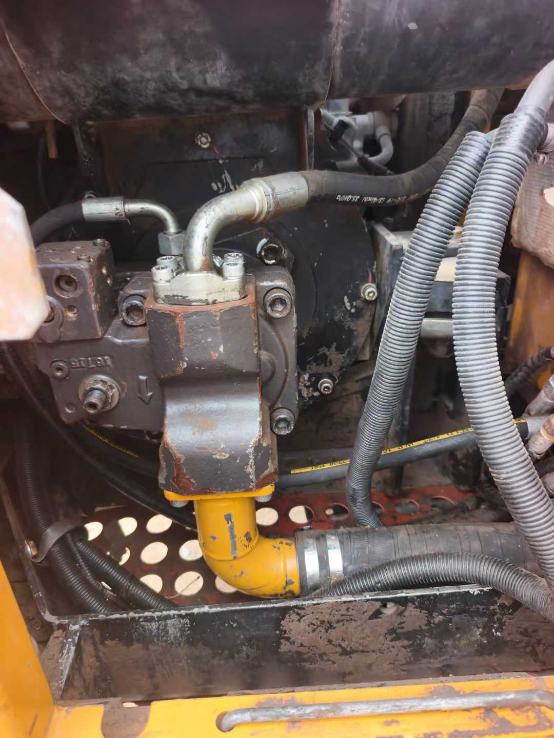 Used Sany SY65W Excavator 2017 Model / 6