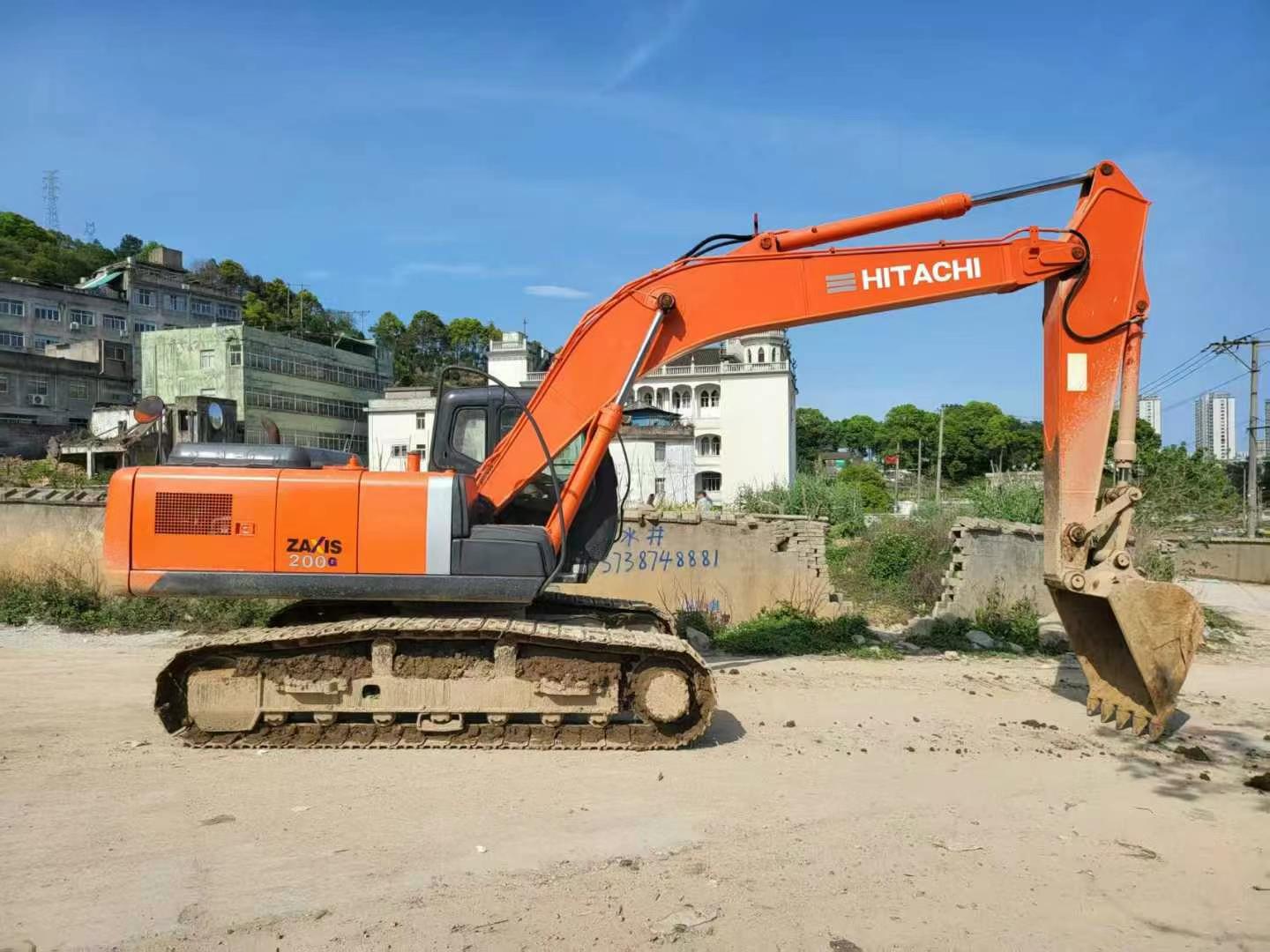 Used Hitachi ZAXIS200 Excavator 2016 Model / 7