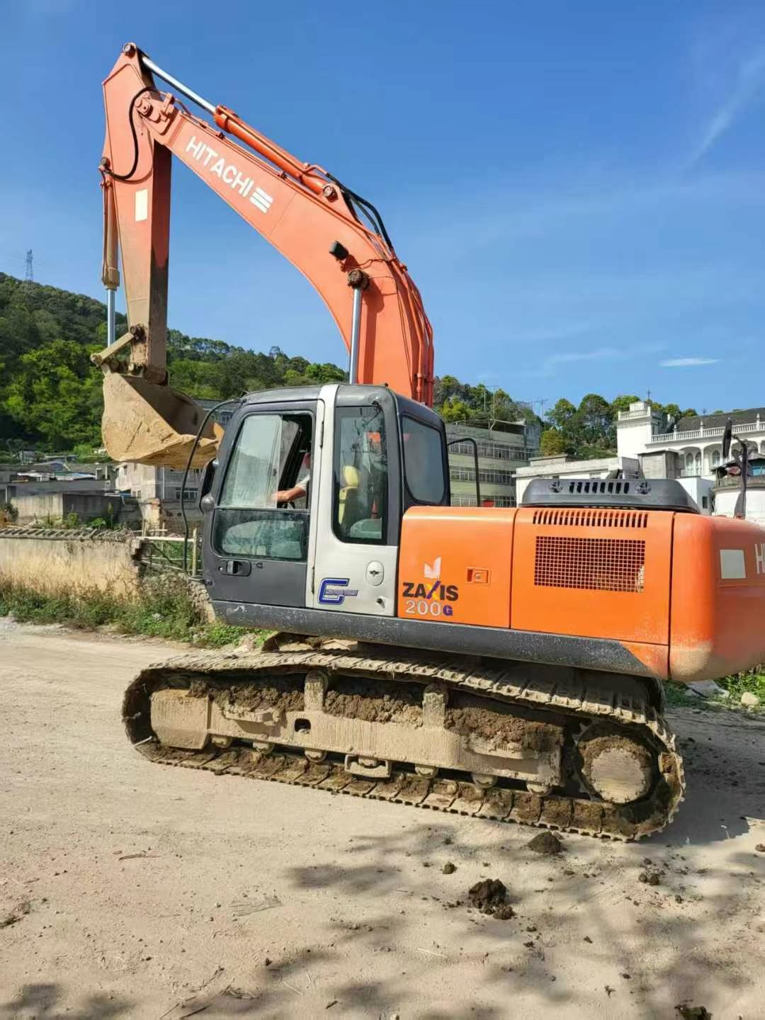 Used Hitachi ZAXIS200 Excavator 2016 Model / 4
