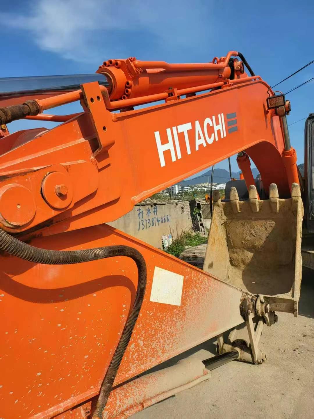 Used Hitachi ZAXIS200 Excavator 2016 Model / 8