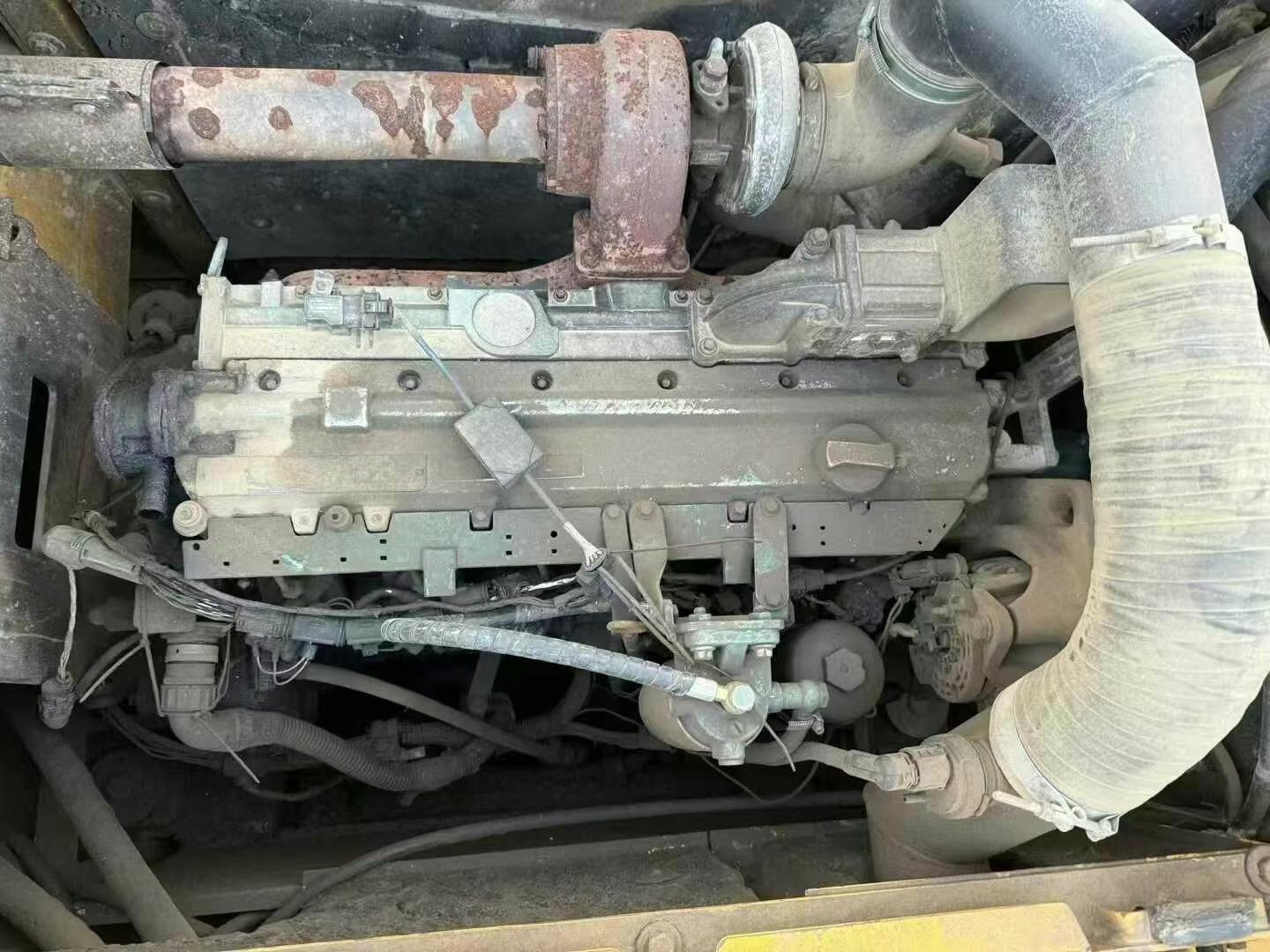 Used Volvo EW210C Excavator 2009 Model / 7