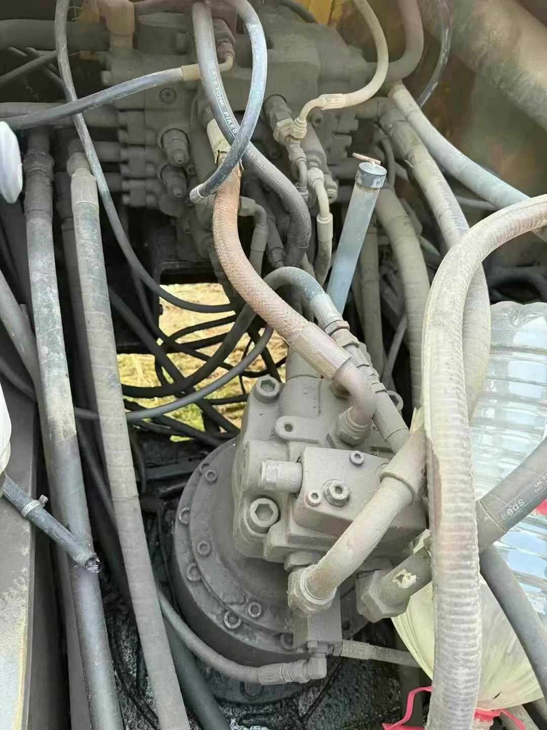 Used Volvo EW210C Excavator 2009 Model / 6