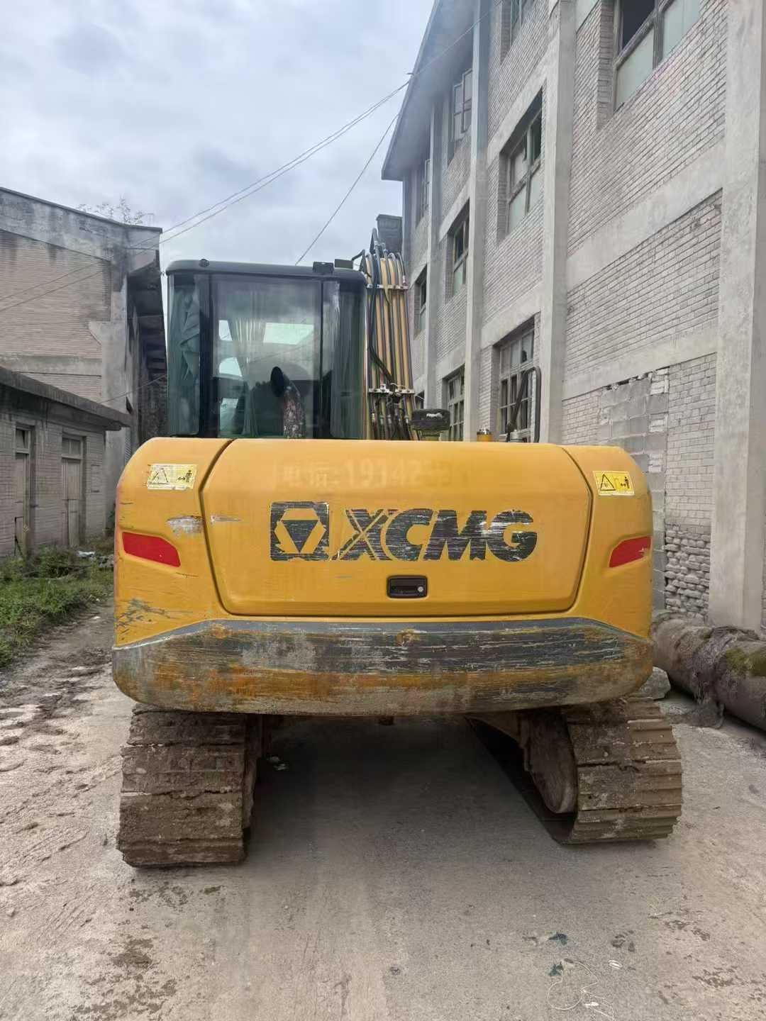 Used XCMG XE75WD Excavator 2022 Model / 3